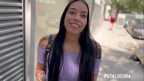 PutaLocura - ValenGMZ is convinced on the street to fuck and swallows my cum in Pilladas.