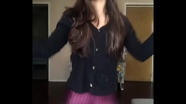 thumb cameltoe