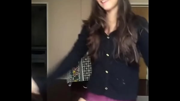 thumb cameltoe