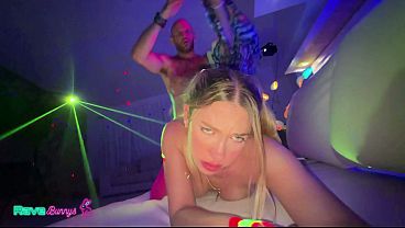 Khloe Kapri Turns A Late-Night Encounter Into Pure Temptation!