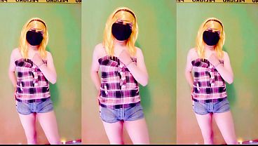 Tranny masturbates with corn until she cums - Maddy Diamond