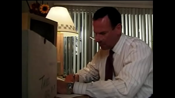 Slut spreads legs and masturbates for auditor