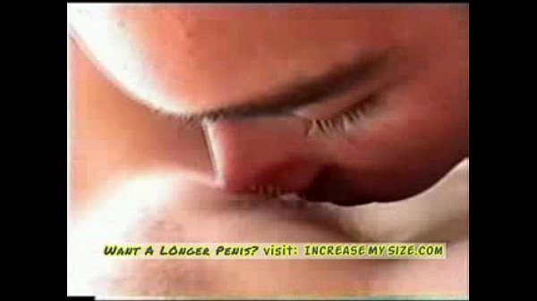 Girlfriend links her pussy