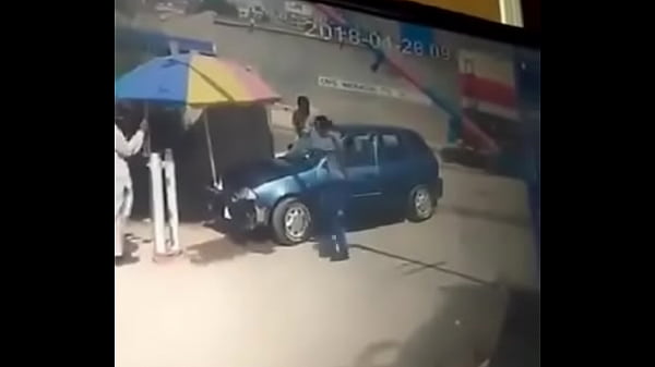 घर मे बुलाकर चोदा