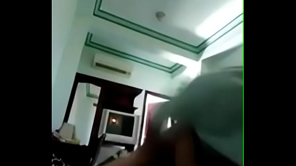 Clip hot girl Lai Bao Trang with boyfriend filmed while making love