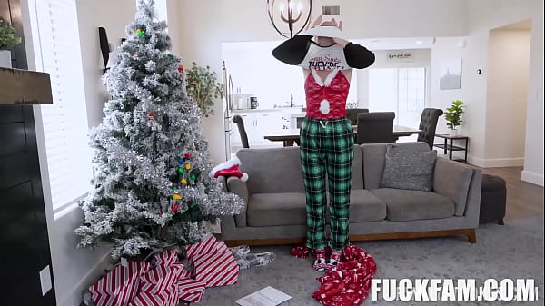 A Lovely Time of Year Pt. 3 We Love You Anyways Kay Lovely , Nikki Zee , Tommy Gunn , Oliver Faze