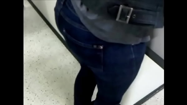 Candid phat ass booty culo whooty butt in jeans