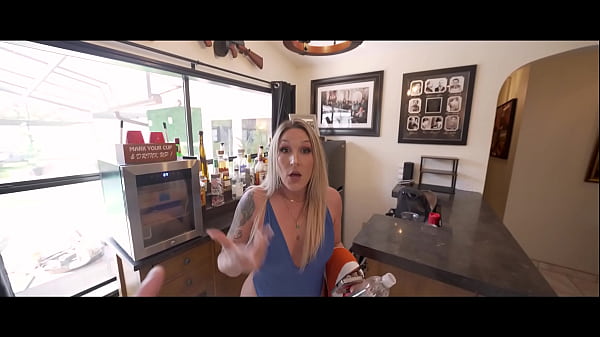 Download Video - Keeping Secrets With My Friends Hot Mom Charley Hart