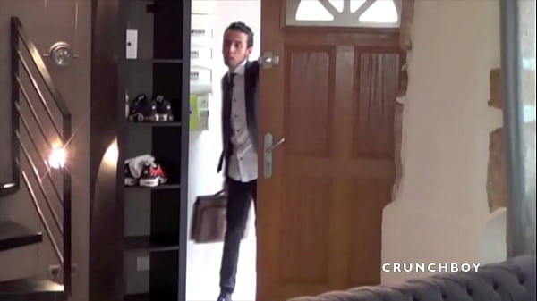 i am not Gay but after work i like be sucked