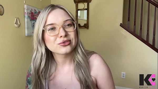 Stuck Up Femdom Cheating Wife Confesses She Loves Pussy & GirlCock