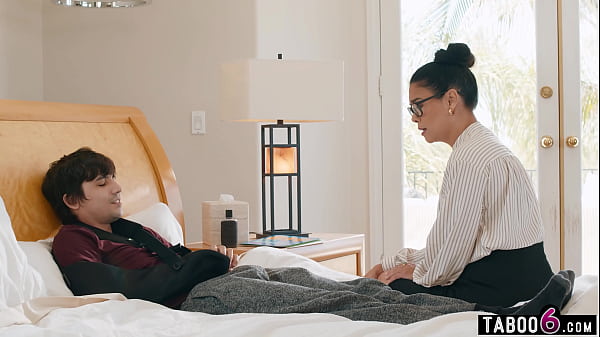 Download Video - Disabled 18yo guy visited by his mature teacher Dana Vespoli