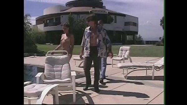 Star Kimberly Jade turns sunbathing to double fucking near the swimming pool
