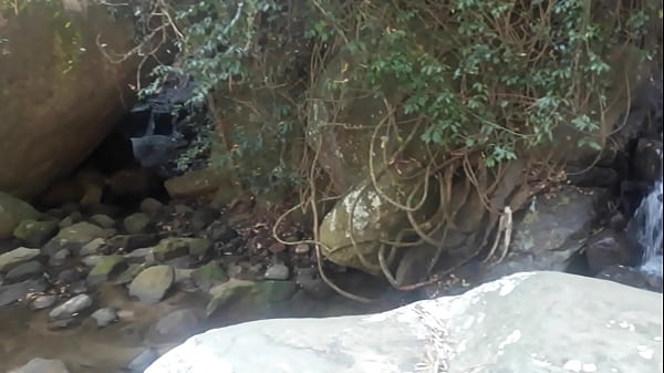 Comendo a cavalona de quatro