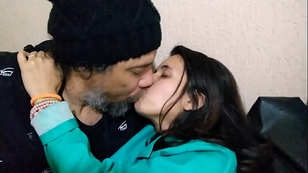 Download Video - SENDO ESQUENTADA BEM GOSTOSO PELO BLUEZAO