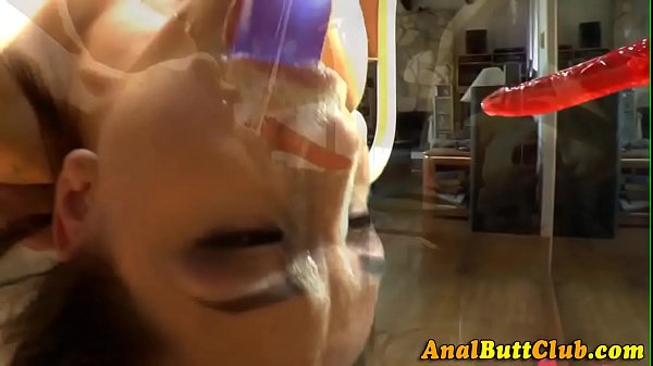 Roundass ho throats dildo 6 min