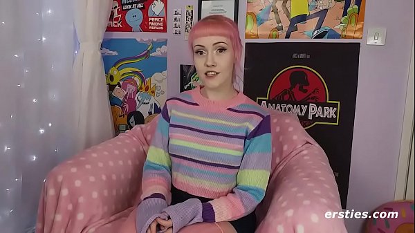 Sexy Evie Enjoys Double Penetration Masturbation