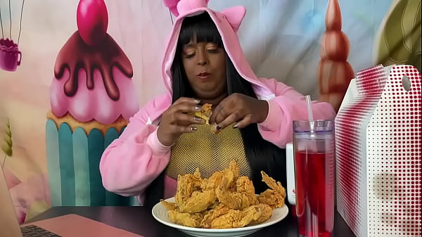Feedmetons is a fat pig!!!  SSBBW stuffing face while watching porn. Feederism