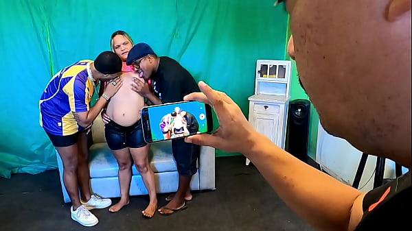 I let my wife fuck Nego Catra and his naughty fat driver. Paty Bumbum - Casal De