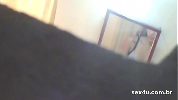 Spy recorded behind the scenes of the story told by Fernandinha Fernandez - First Scene