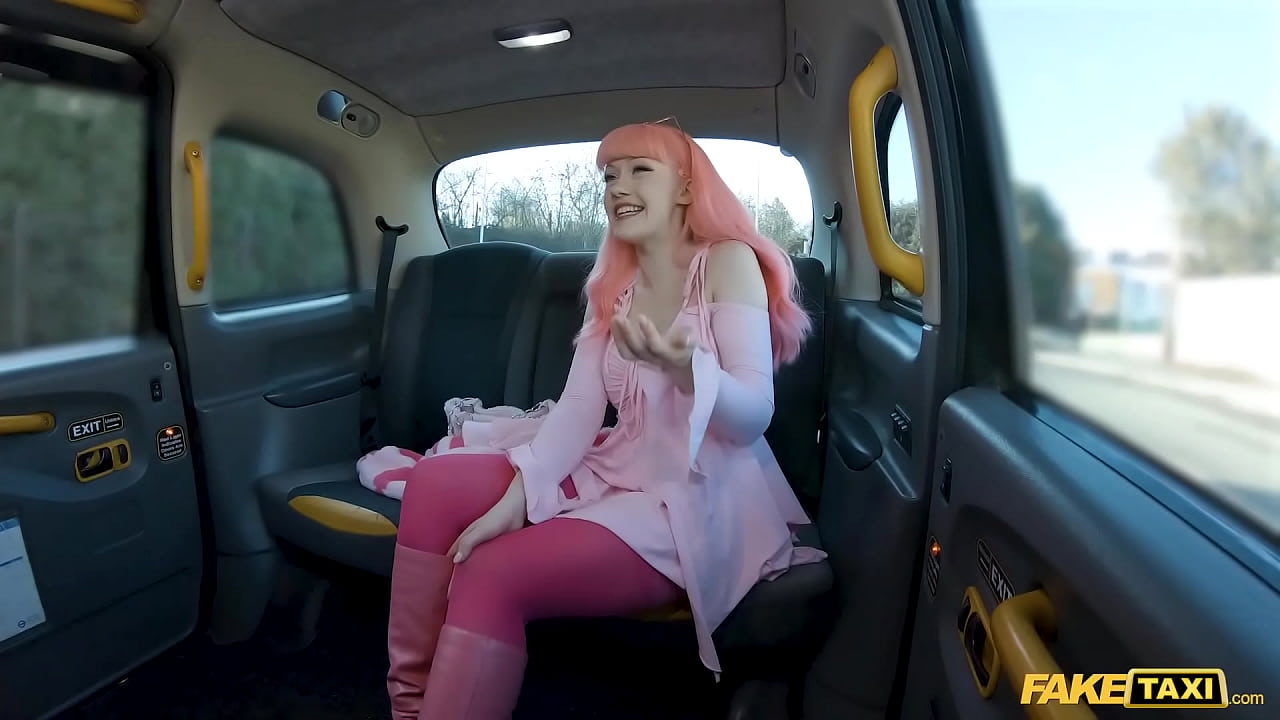 Fake Taxi - Una maravilla de pelo rosa recibe creampie en su coño
                    hardcore babe creampie blowjob POV cowgirl british reality missionary taxi reverse cowgirl doggy style big dick creampied internal cumshot pink hair cum in pussy pretty face missionary babe muchos negros