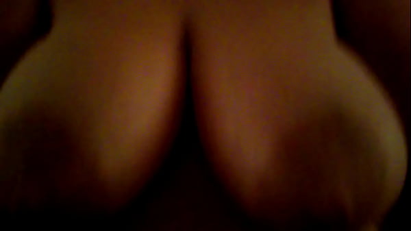 Thick Wife riding and cumming