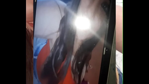 Superbe Hommage À Sofia, Une Amie Très Plantureuse