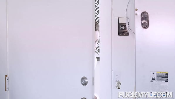 Stepmom Havana Bleu Fucked Spoiled Stepson