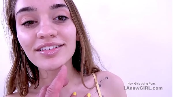 waptrick xxx stunning teen rihana get her pussy download
