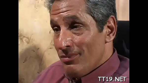 Dink for a striking blonde girlfriend Daryn's w...