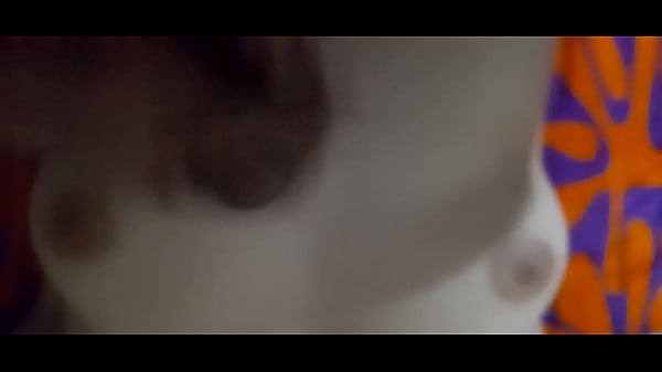 una verdadera masturbada sobre sus tetas hasta eyacular