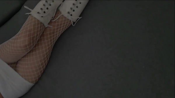 MILF with perfect body shows off in heels and pantyhose