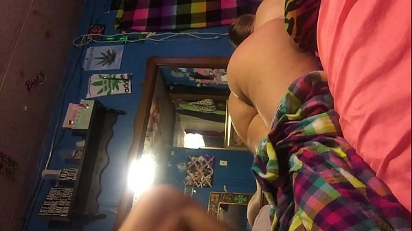 White girl gets woke up by the dick Starring di...