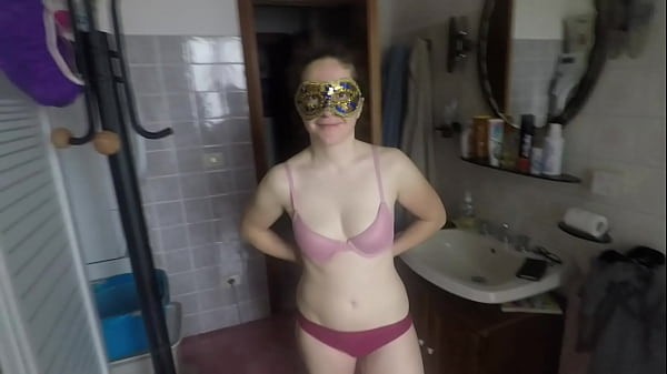 Trailer-Complete depilation in the shower
