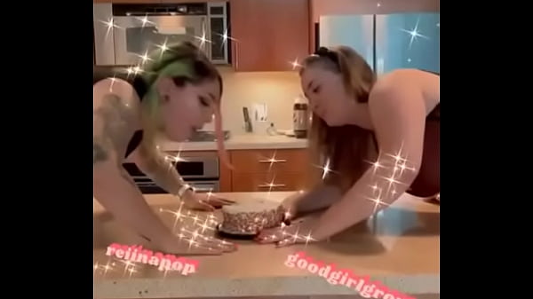 Good Girl Grow and reiinapop eat a cake