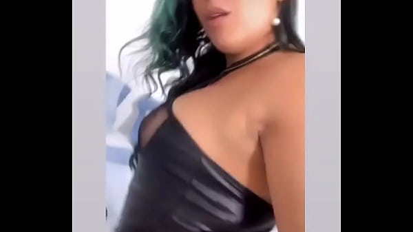 Essa raba tá passando na sua tela pra te informar que estaremos no MissBumBum2015 representando o estado do Distrito Fed ...