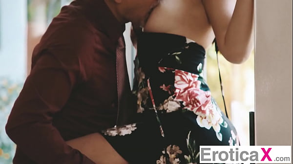 Download Video - Latina Babe Fucked Her Older Boss - Alina Lopez - EroticaX