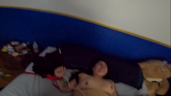 Latina Mignonne Et Guillerette Ligotée Et Baisée Durement