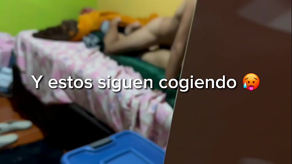 Coge y coge toda la noche, buena esta pijamada ...