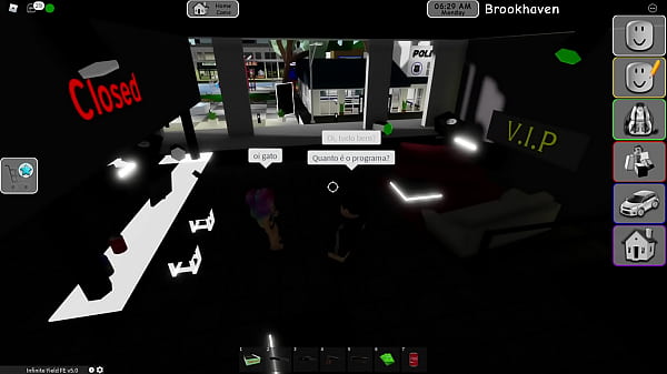 A PIROCUDO CUMBLING YUMMY WITH TWO YUMMY IN BED AT ROBLOX