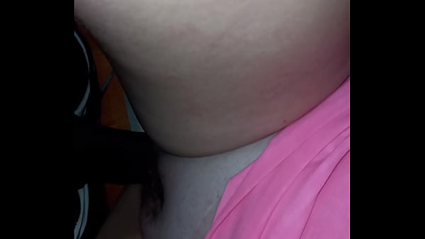 Kingblack putting the black roll in the white pussy of the married blonde from Praia Brava