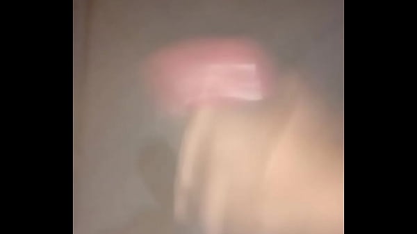 Download Video - Neg&atilde;o batendo uma gostosa com rolona grande arrombador