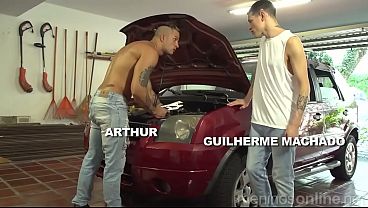 Download Video - Arthur & Guilherme Machado - Trocando o &oacute;leo -