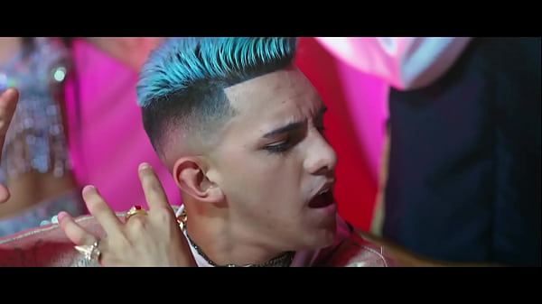 Download Video - Mc fiote enfiando a flauta no bumbum tam tam