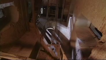 Primeira vez recebendo o fetiche Golden Shower / Chuva Dourada da deliciosa