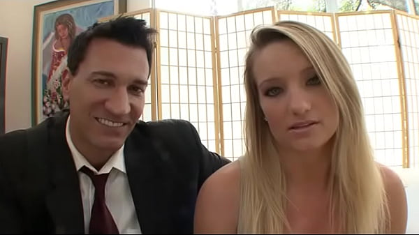 Real Amateur - Mom has you to get fucked by me, open my pussy and get riding