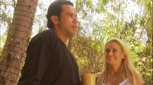 TINY BEAVER FEEDER SERINA GOMEZ TABOO CREAMPIE THREESOME &ndash; IMMORAL FAMILY 4K