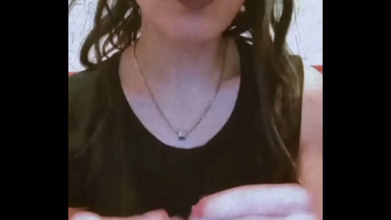 Escupiendo de cerca a la c&aacute_mara