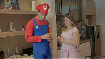 Plumber Mario bross fixes Ema Ribeiro's pipe