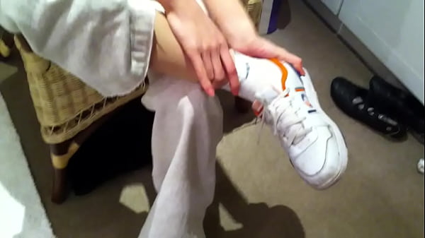 thumb foot tease