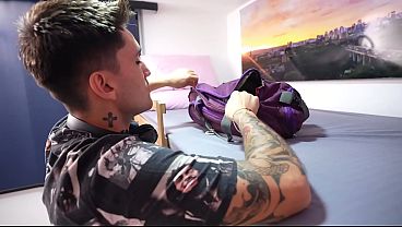 FULL VIDEO!! MY ROOMMATE LICKS MY ASS AND FILLS MY PUSSY WITH CUM! - KAREN SLEENT